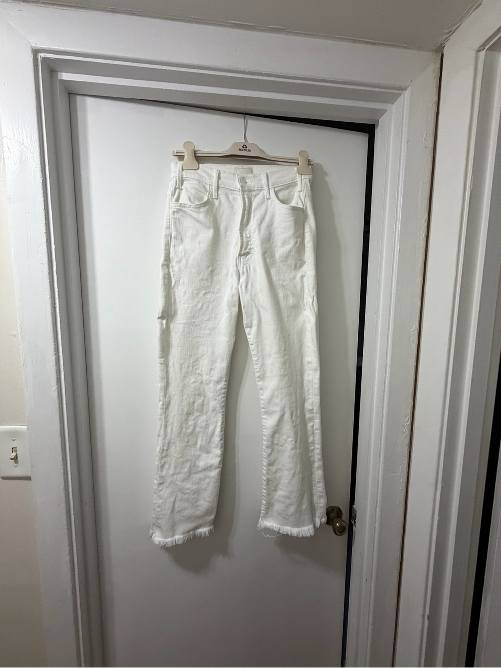 MOTHER White Straight-Leg Jeans with Frayed Hem